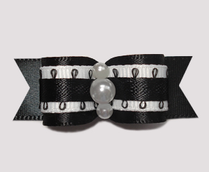#0612 - 5/8" Dog Bow - Classic Black & White Tuxedo